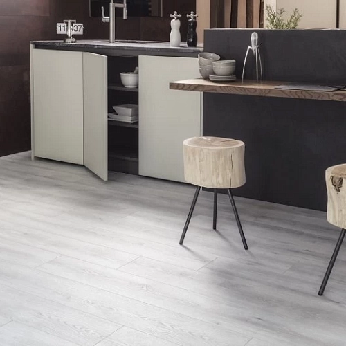 ДУБ БЕТОН ЛАМИНАТ  KAINDL  NATURAL TOUCH STANDART 12 ламинат для пола
